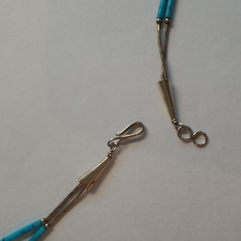 Southwestern Indian Turquoise, Silver , and Bead Animal Fetish Necklace. - Picture 5 of 7